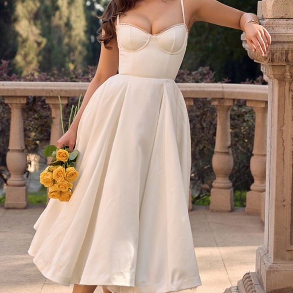 HOUSE OF CB 'Mademoiselle' White Tulle Dress Size M REG CUP - Picture 1 of 7